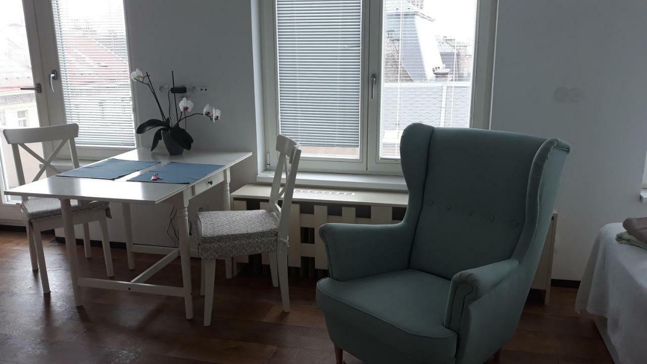 Cool Studio Apartamento Praga Exterior foto